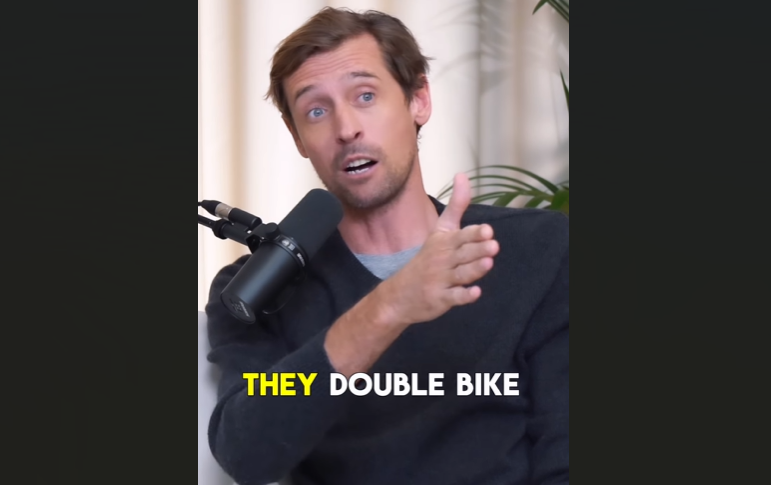 Peter Crouch cyclists (The Therapy Crouch/Instagram)