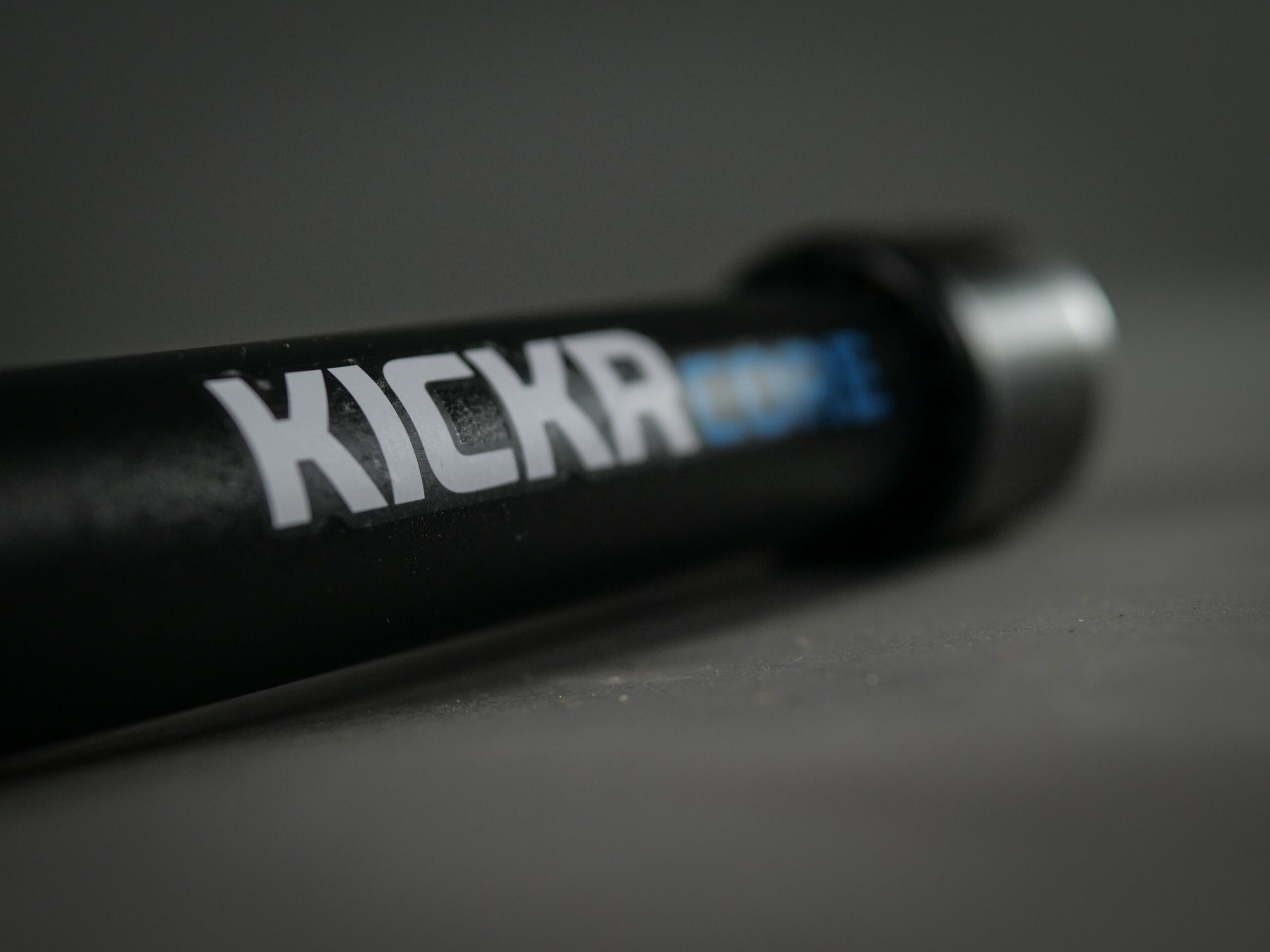 Wahoo KICKR Core trainer-2
