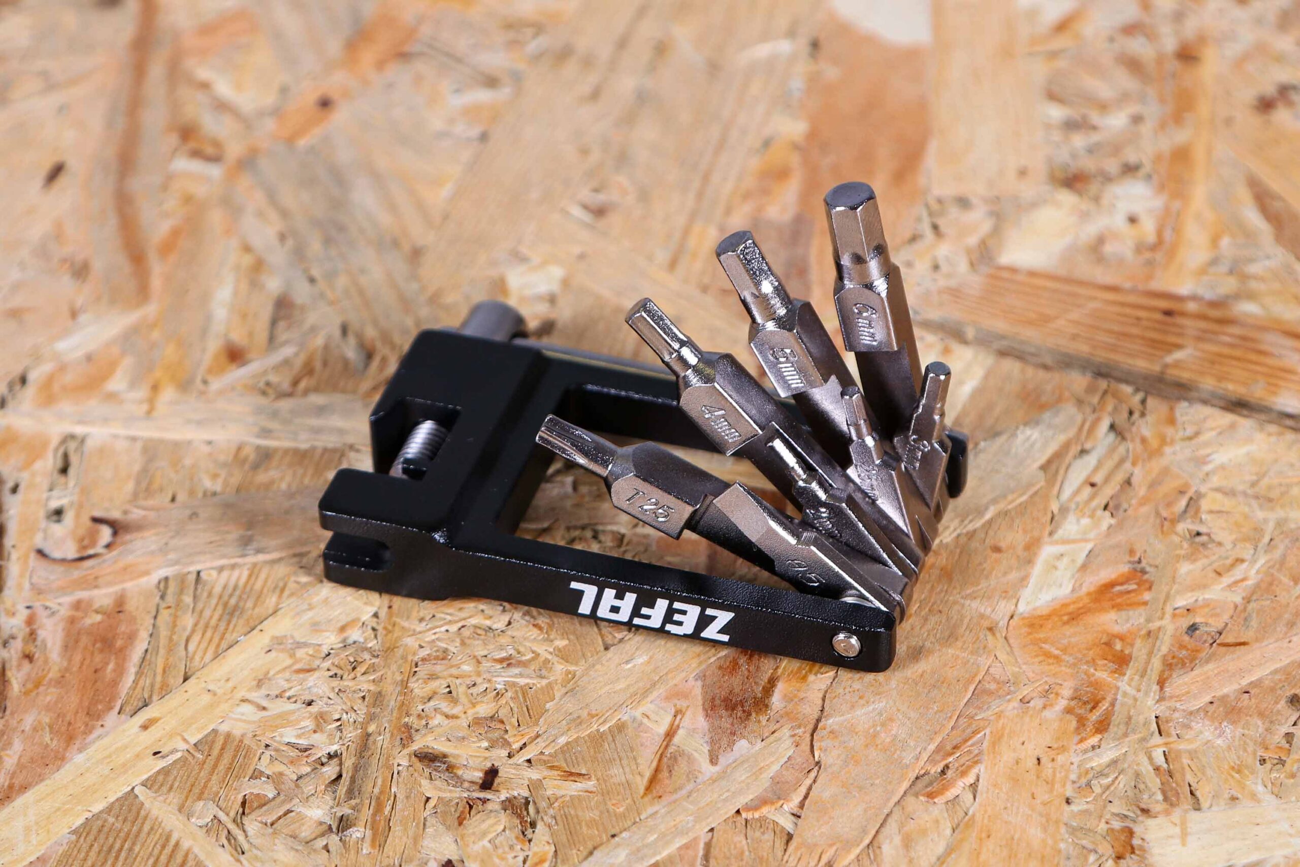 2024 Zefal AFA 8 Plus Multi Tool With Case &ndash; tool