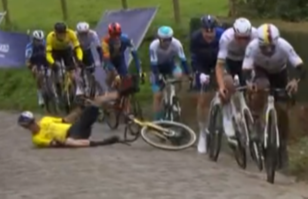 Wout van Aert Paterberg crash