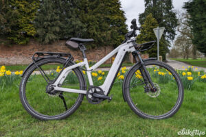 Riese & Muller Charger4 Vario side on 2