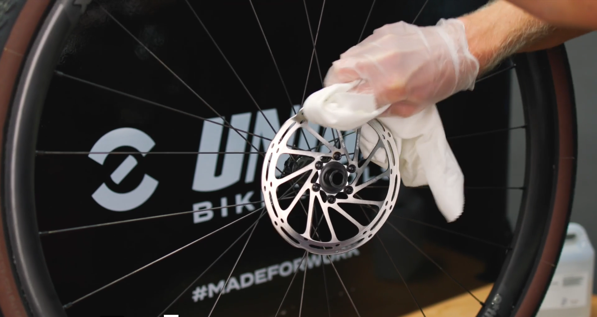 Disc brake refresh cleaning rotors