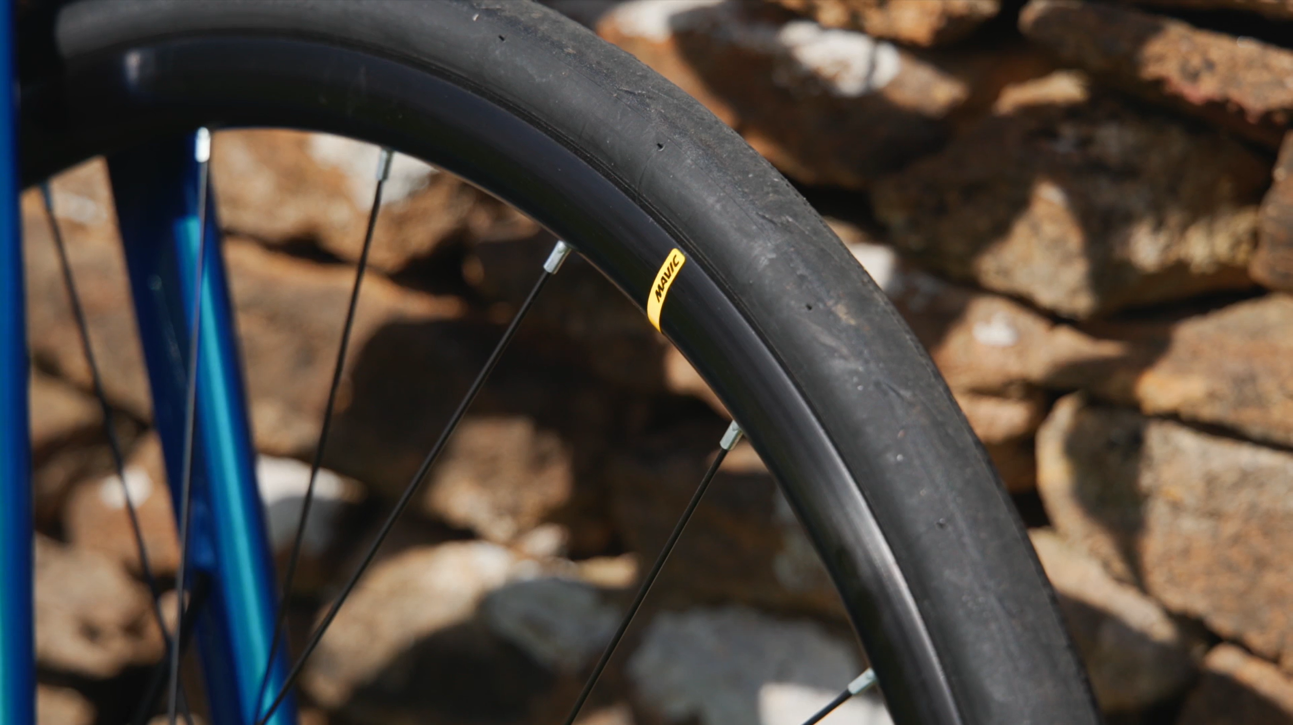 2024 Van Rysel NCR endurance bike mavic aksium wheel