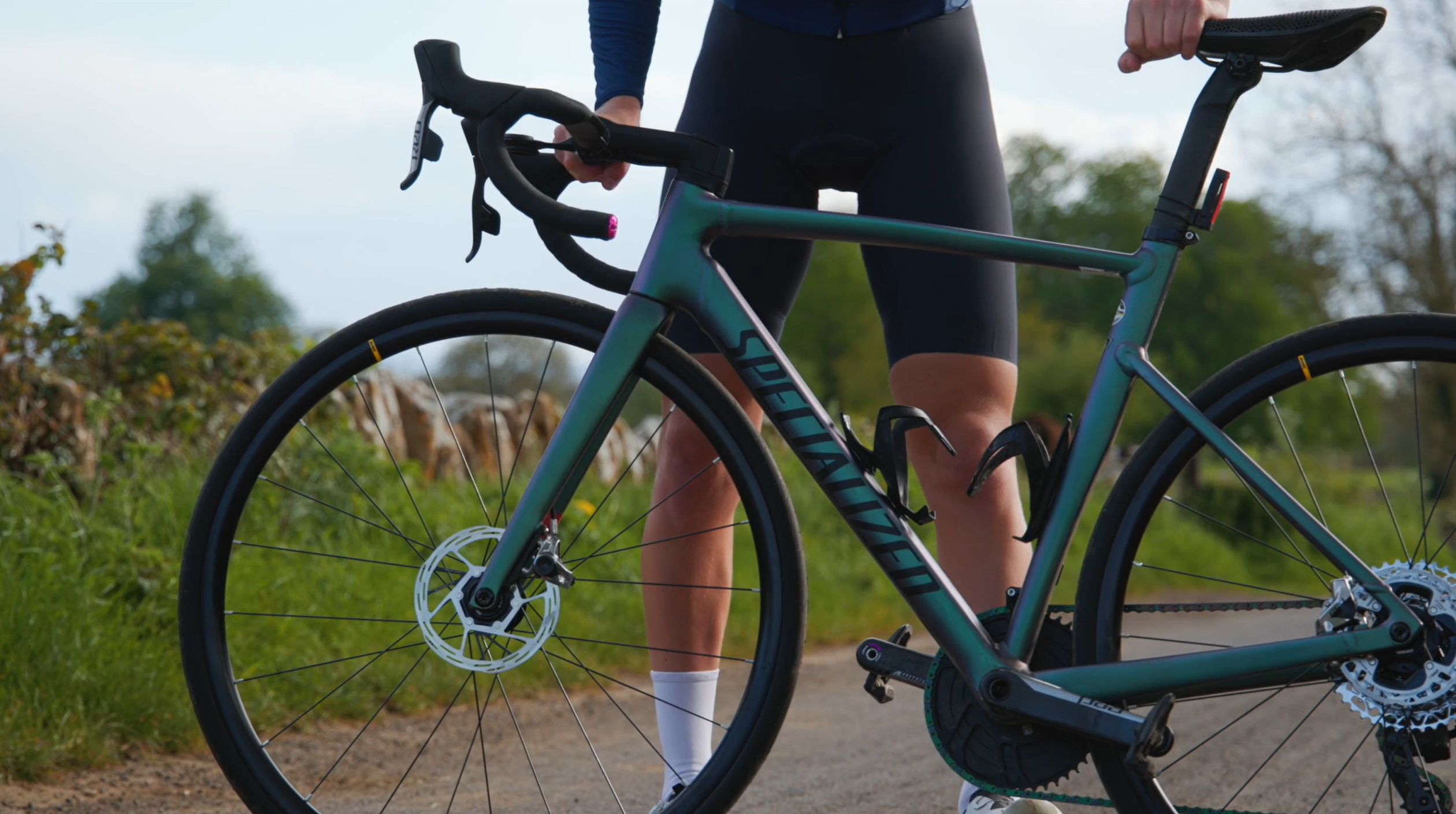 2024 Specialized Allez Sprint aluminium wheels
