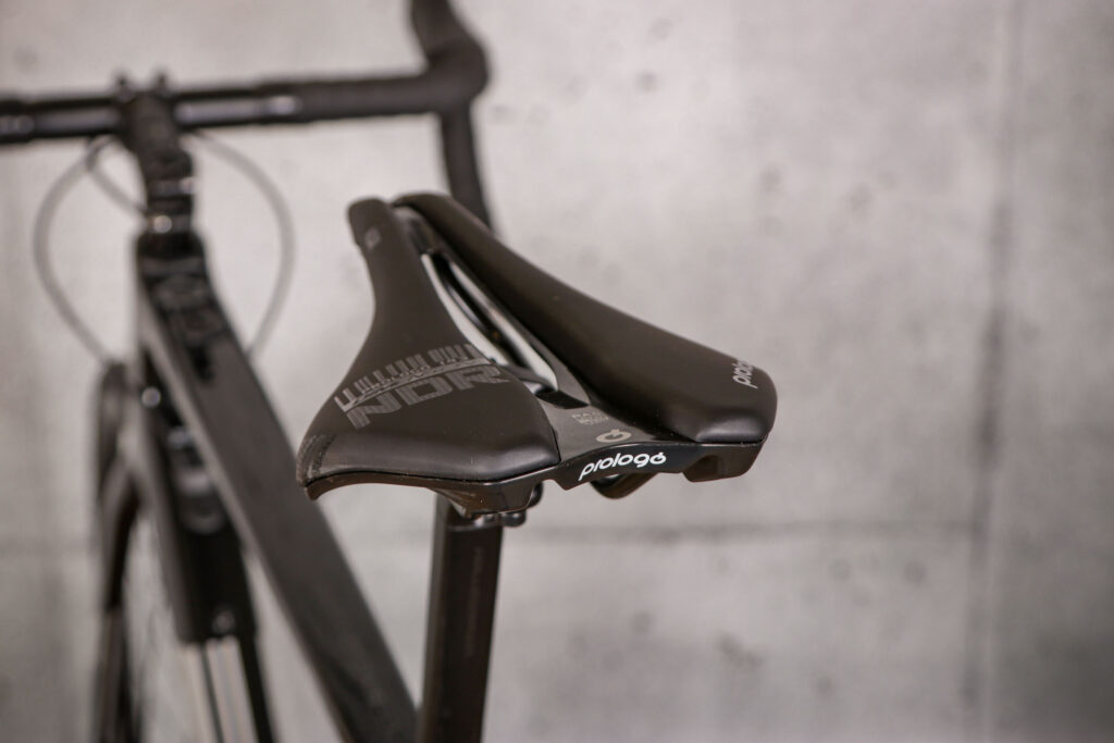 2021 Cannondale SuperSix Evo Neo 3 &ndash; saddle rear.jpg