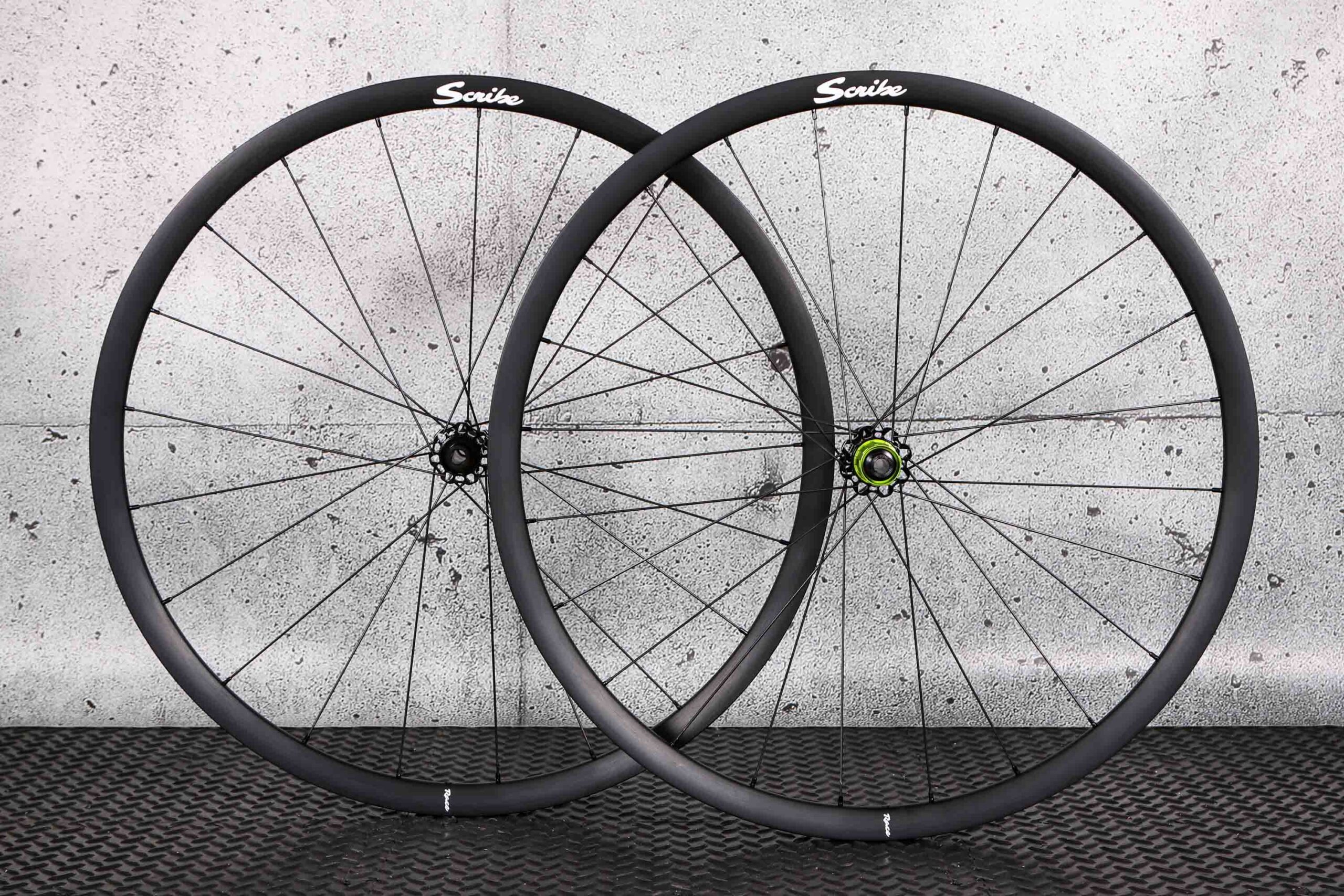 Scribe Race-D Wide+ wheelset