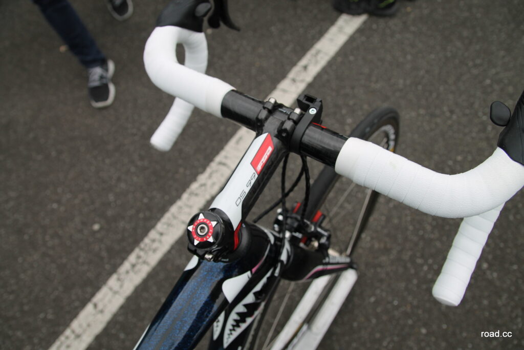 Vincenzo Nibali handlebars