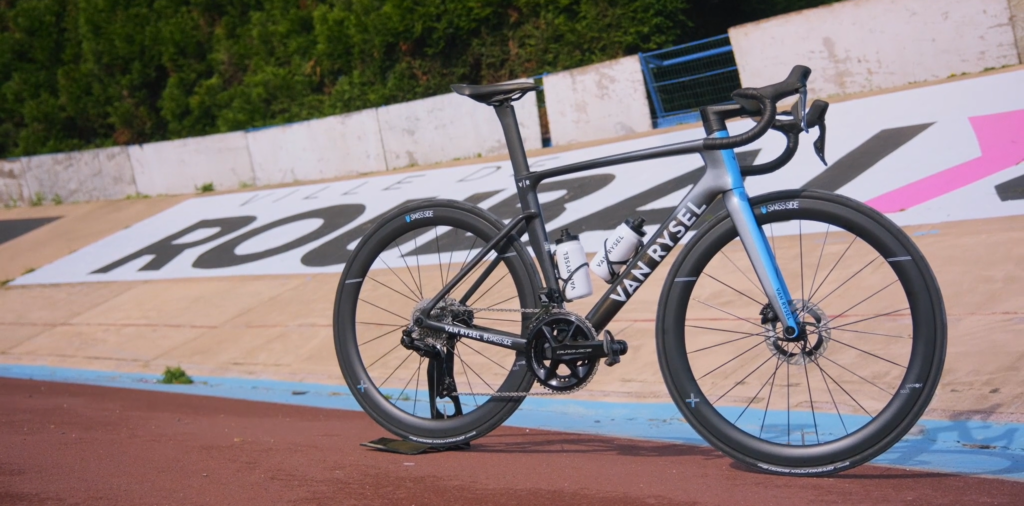 2024 Van Rysel RCR Pro on velodrome full bike