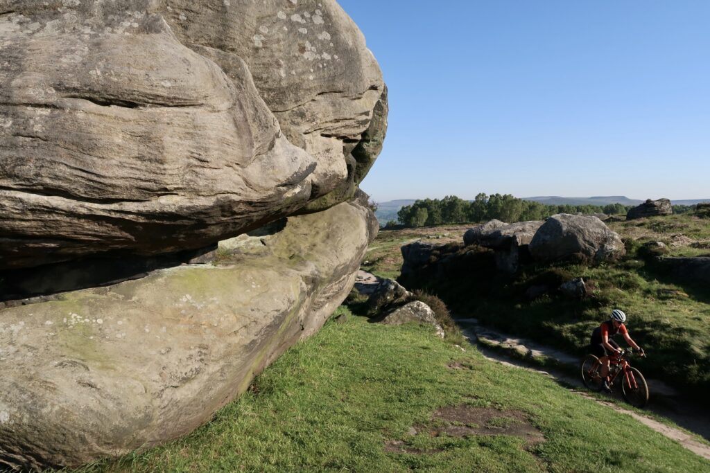 Tor Divide &ndash; Froggatt Edge Rocks.JPG