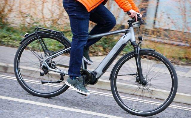 2023 Volt Infinity-Shimano STEPS e-bike – riding 1