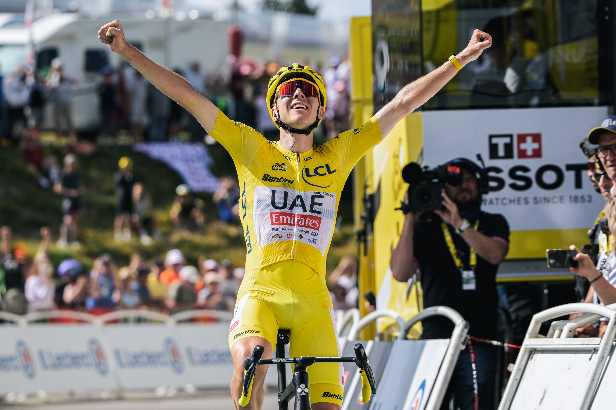 Tadej Pogačar wins stage 15 of the 2024 Tour de France (ASO/Charly Lopez)