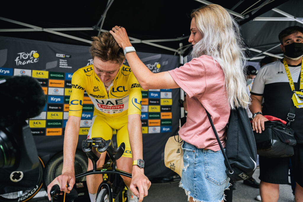 Tadej Pogačar and Urška Žigart, stage 19, 2024 Tour de France (A.S.O./Charly Lopez)