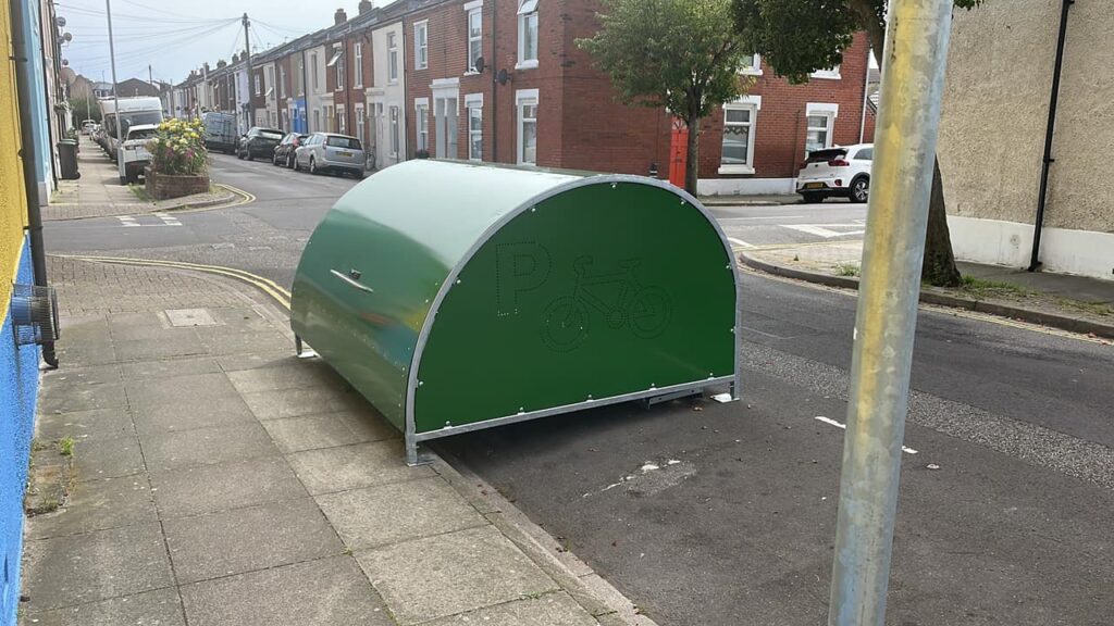 Bike hangar criticised by residents