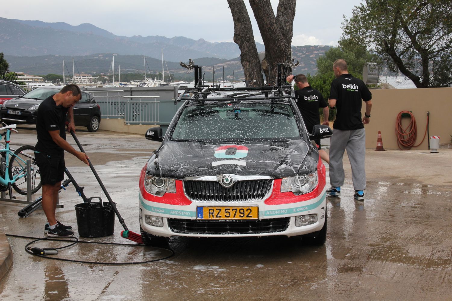Bonus car washing shot