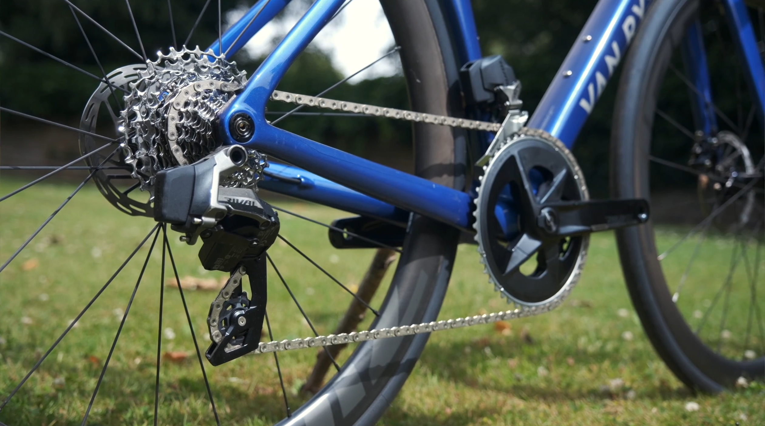 2024 midrange bike vs superbike sram rival axs groupset