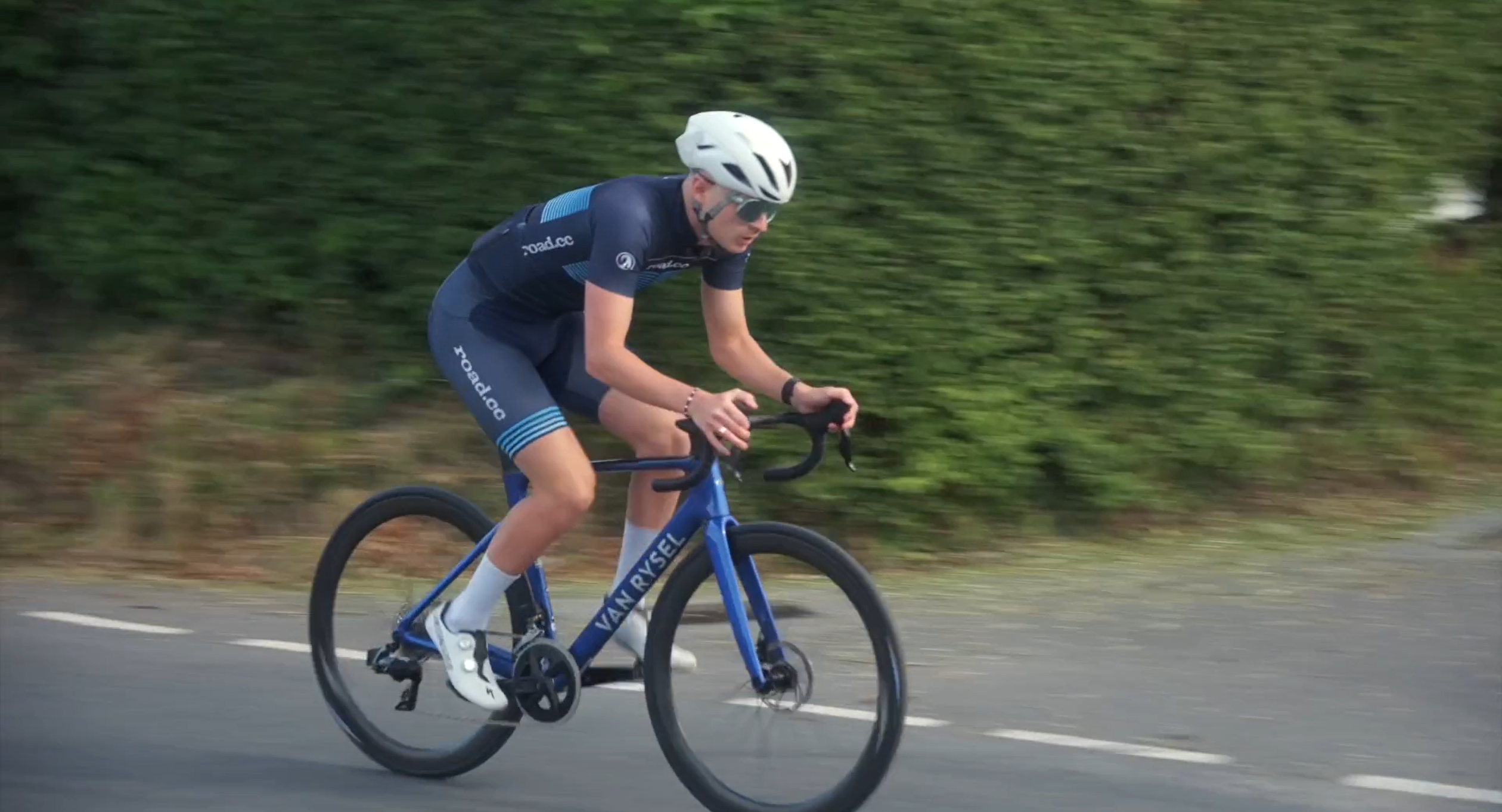 2024 midrange bike vs superbike van rysel rcr flat 4 road.cc kit