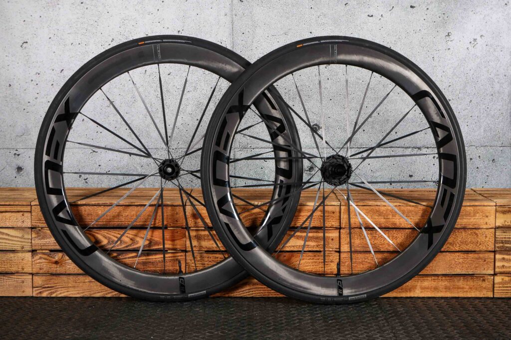 2024 Cadex 50 Ultra Disc Tubeless.jpg