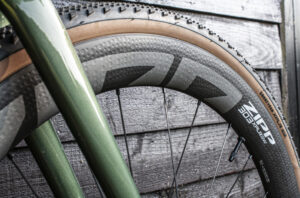 2024 zipp wheel  hero 2