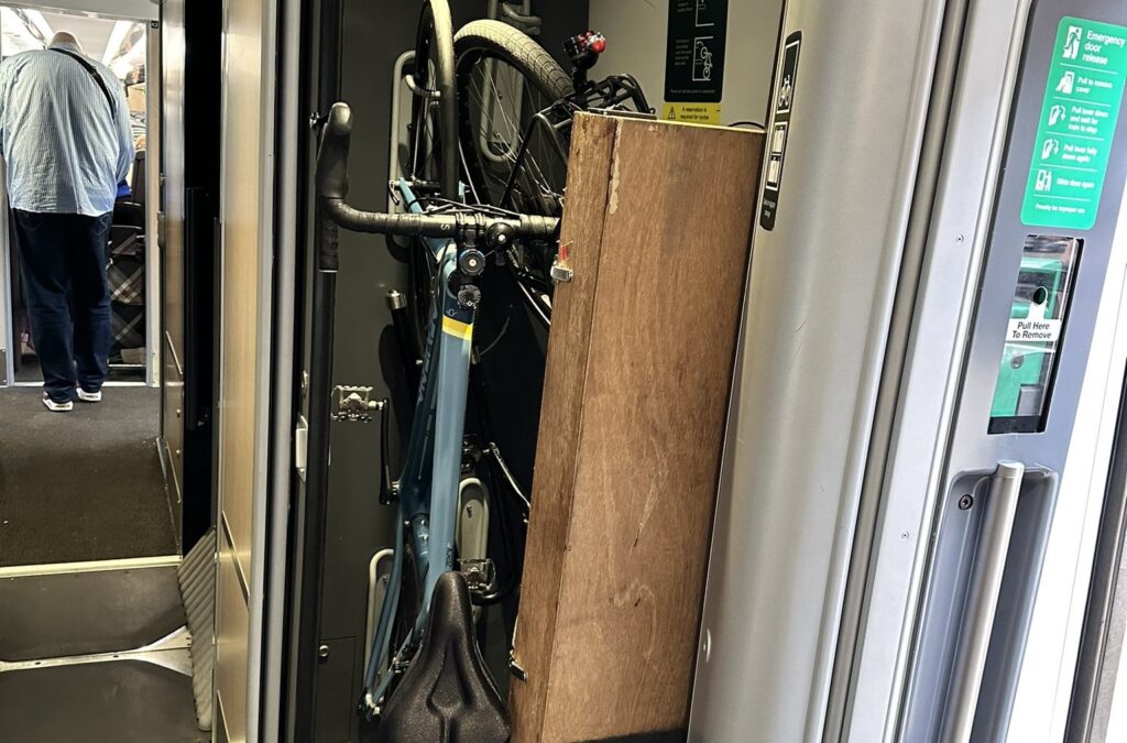 CyclingMikey’s “utter disgust” at train storage