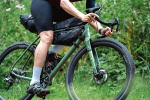 2024 Hunt 40 Carbon Gravel Dynamo wheels
