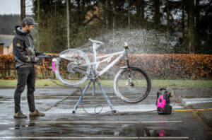muc-off-pressure-washer-100