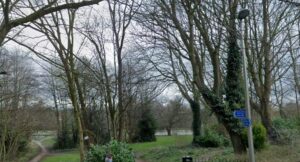Hunts Lock bridge (Google Maps)