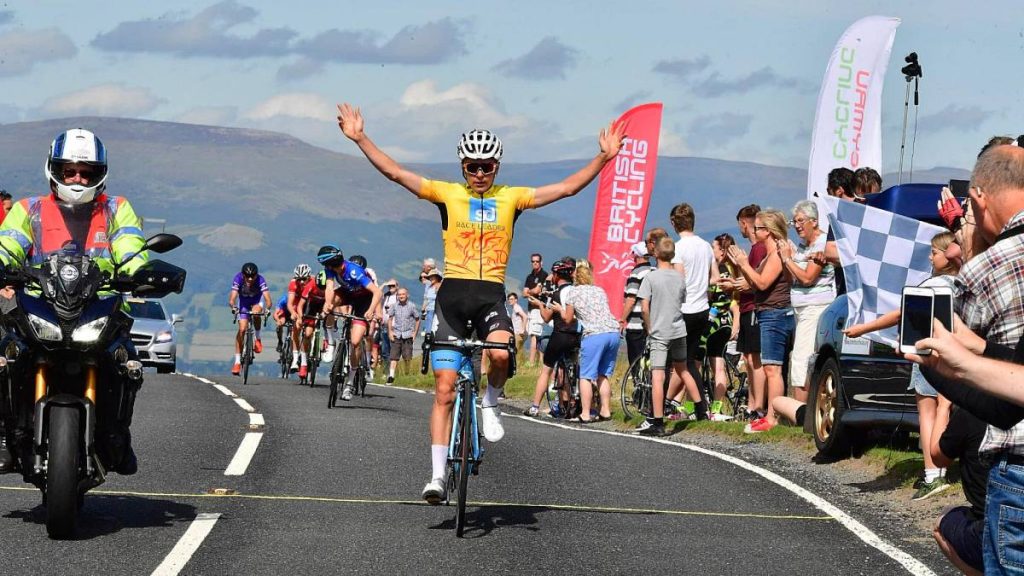 Tom Pidcock wins 2017 Junior Tour of Wales