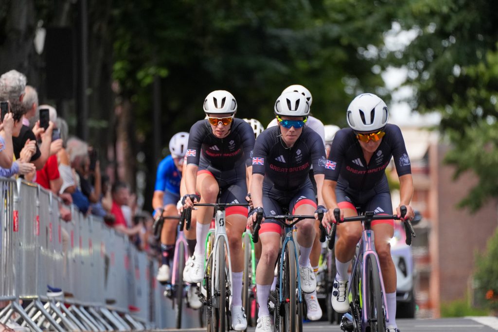 Pfeiffer Georgi, Lizzie Deignan, Anna Henderson, 2024 Olympic road race (Zac Williams/SWpix.com)