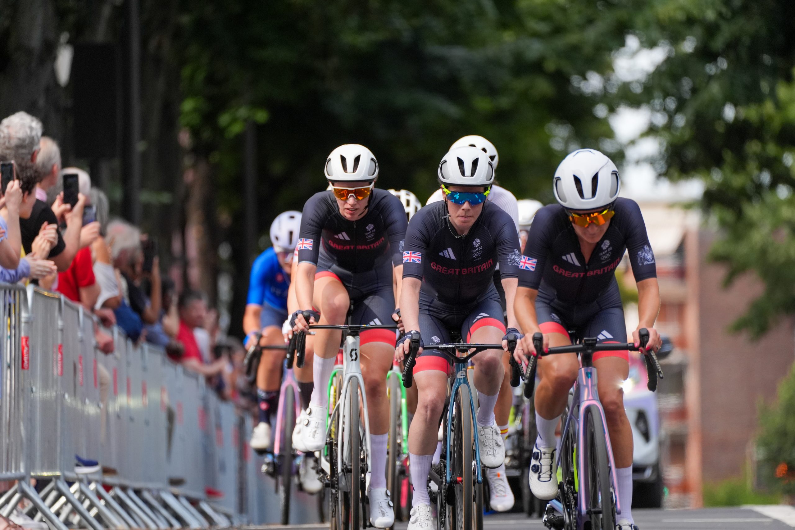 Pfeiffer Georgi, Lizzie Deignan, Anna Henderson, 2024 Olympic road race (Zac Williams/SWpix.com)