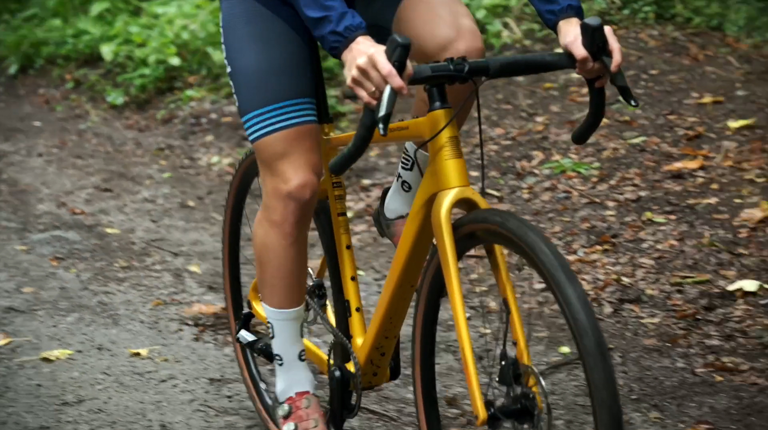 2024 road bike vs gravel bike boardman adv 9.2 front climbing