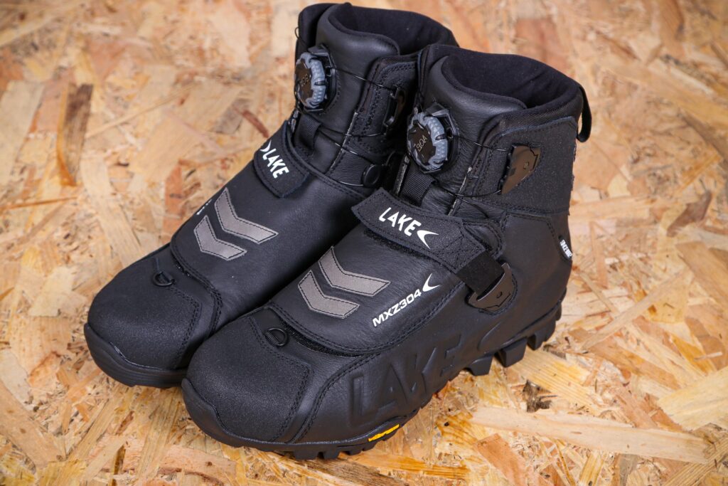 2021 Lake MXZ304 Winter Boot 2.jpg