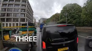 Kensington High Street painted cycle lane issues (Ryan Wilson/Twitter)