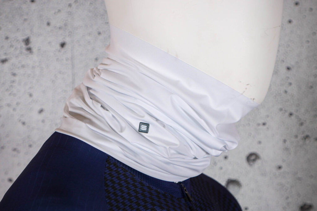 Sportful SRK Neck Warmer Wrap up warm on your post-Christmas bike rides
