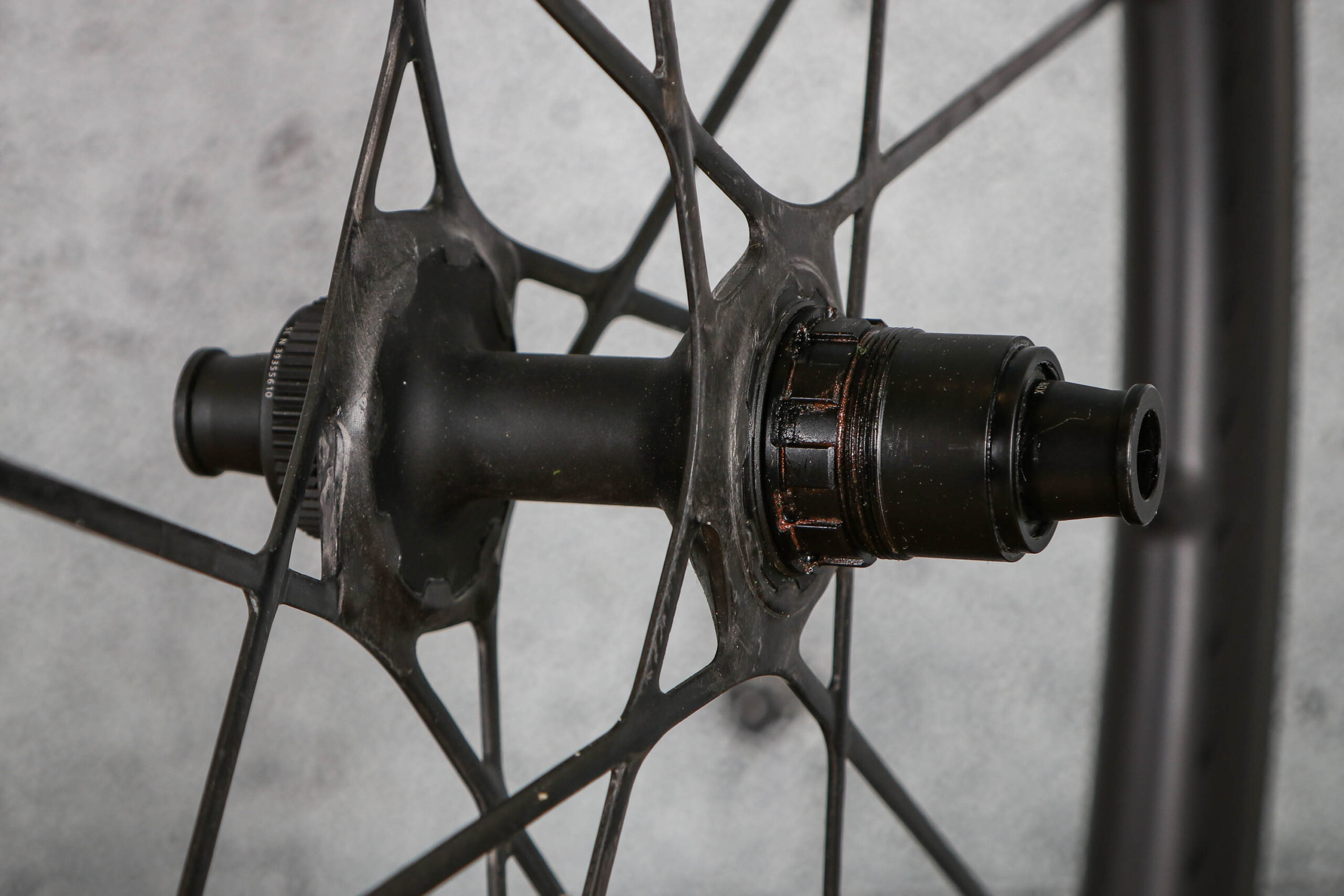 2024 Syncros Capital SL 40 Wheelset – rear hub 1