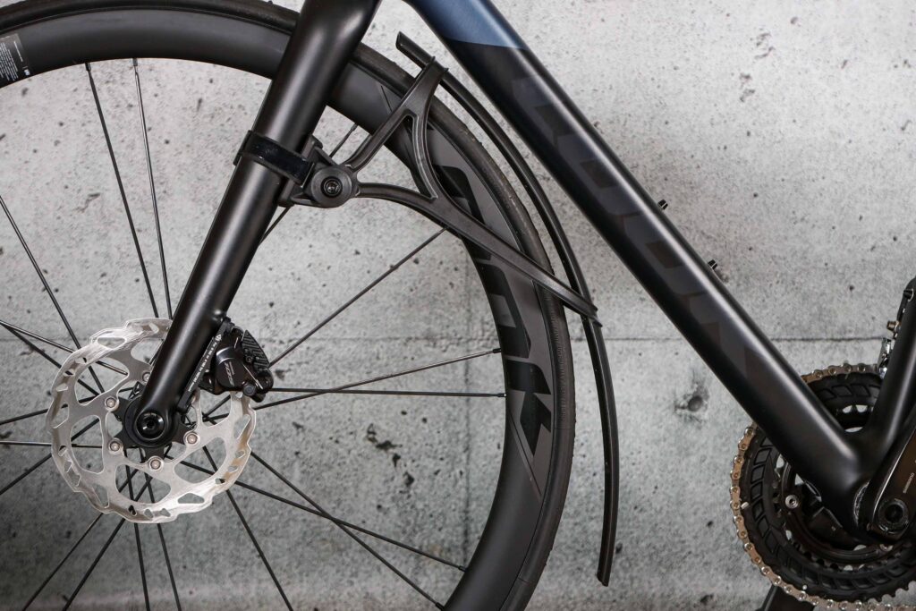2024 Zefal Shield R35 Road Mudguard Set 2024 – front guard.jpg
