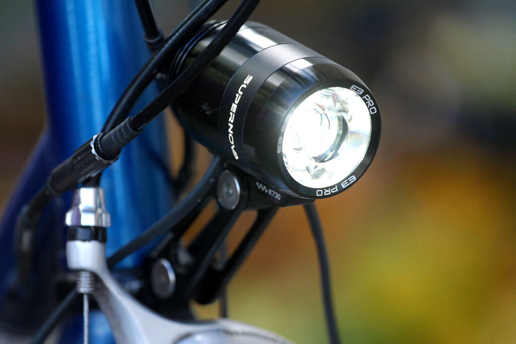 Supernova E3 Pro 2 dynamo front light