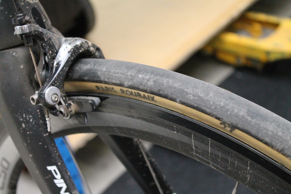 Pinarello Dogma K8-S Ian Stannard Paris Roubaix 2016 – 10 (1)