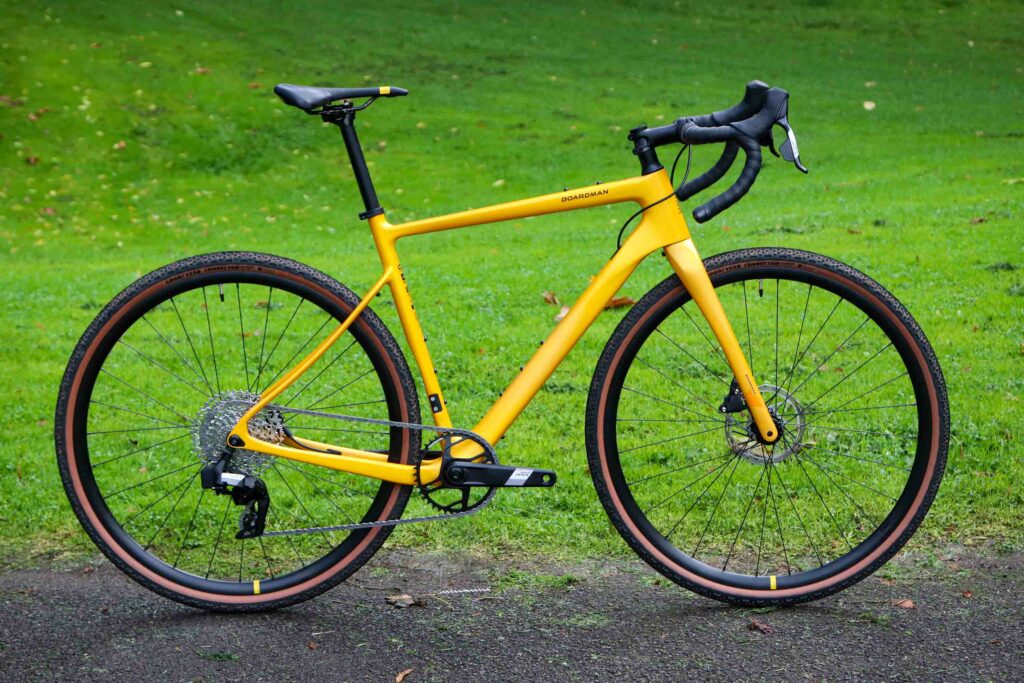 2024 Boardman ADV 9.2 Carbon.jpg