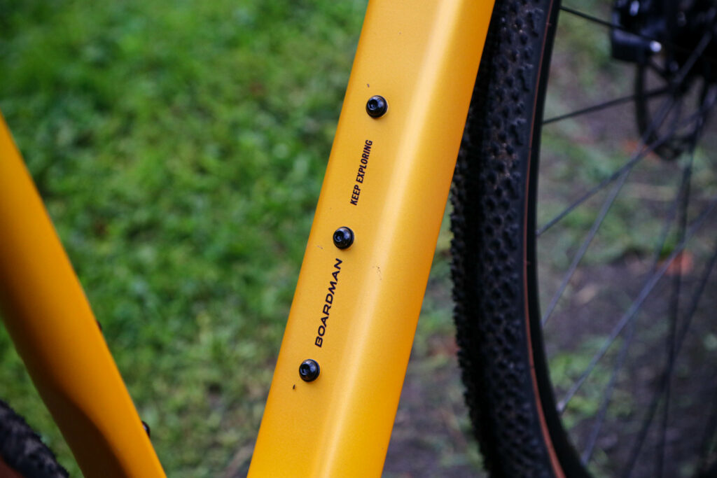 2024 Boardman ADV 9.2 Carbon &ndash; downtube bosses.jpg