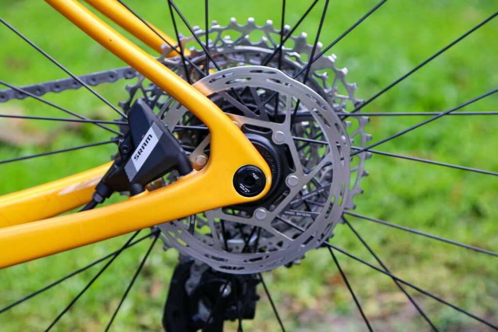 2024 Boardman ADV 9.2 Carbon &ndash; rear disc brake.jpg