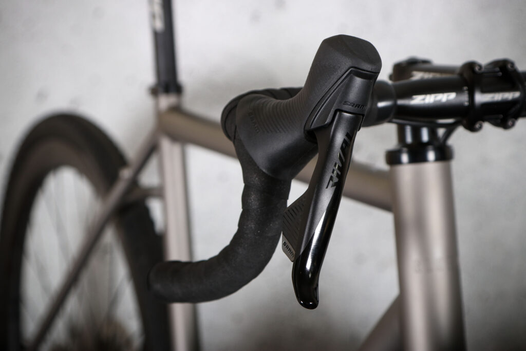 2024 Gloria All-Road Titanium – lever.jpg