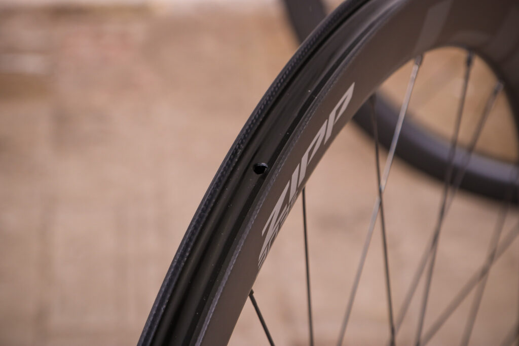 Zipp 303S wheels &ndash; rim bed.jpg