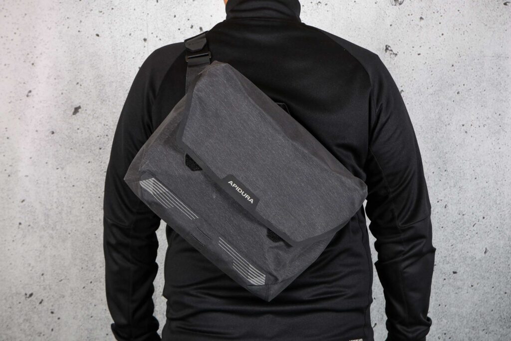 Apidura City Messenger