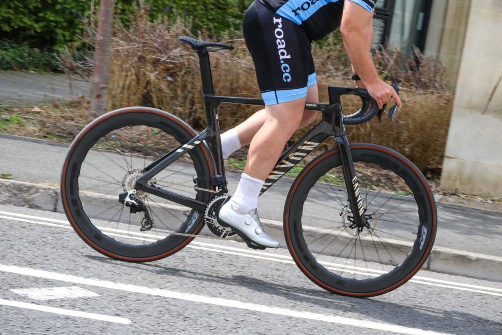 2024 Canyon Aeroad CFR AXS – riding 3.jpg
