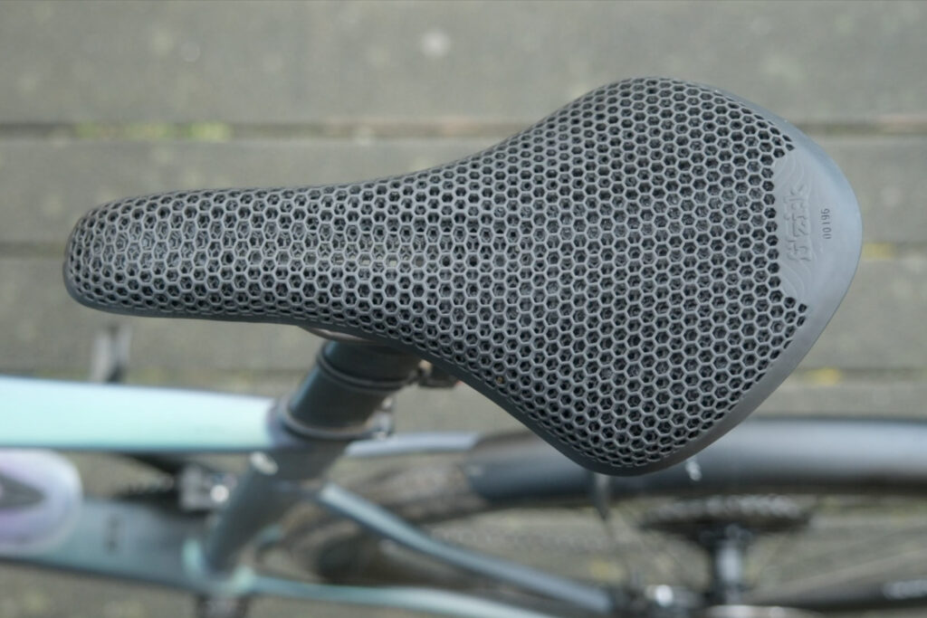 2024 Fizik One-to-One custom 3D-printed saddle – 3.jpg