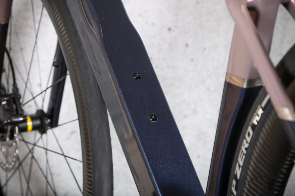 2024 Ribble Allroad SL R e &ndash; Pro &ndash; downtube bosses.jpg