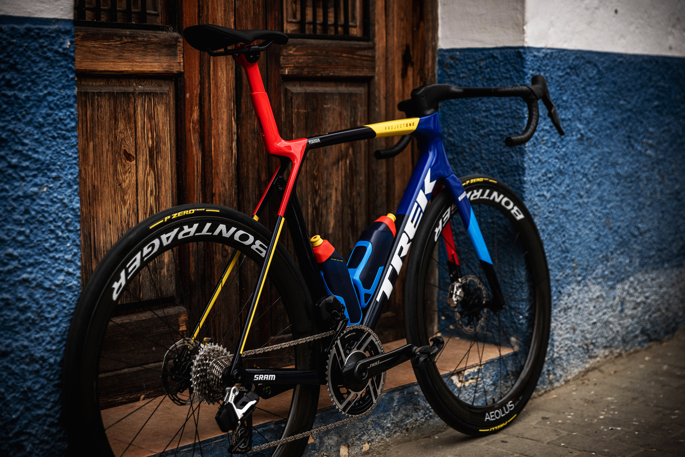 2025 Trek Madone lifestyle 13 – Ross Bell