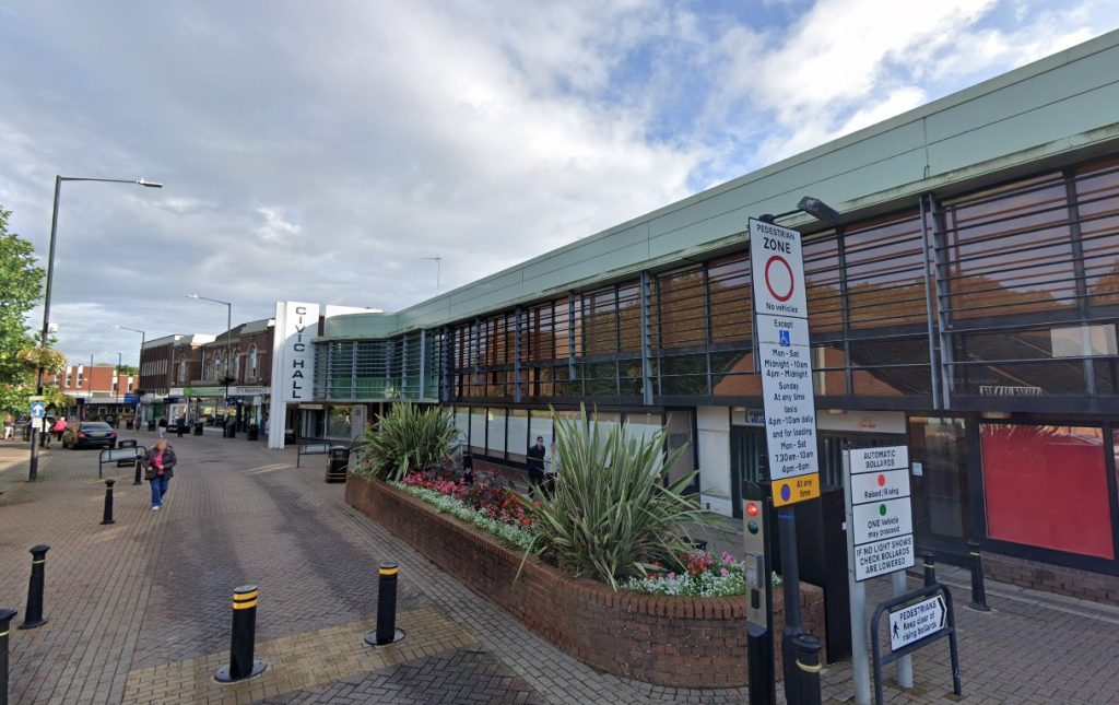 Bedworth High Street pedestrian zone (Google Street View)