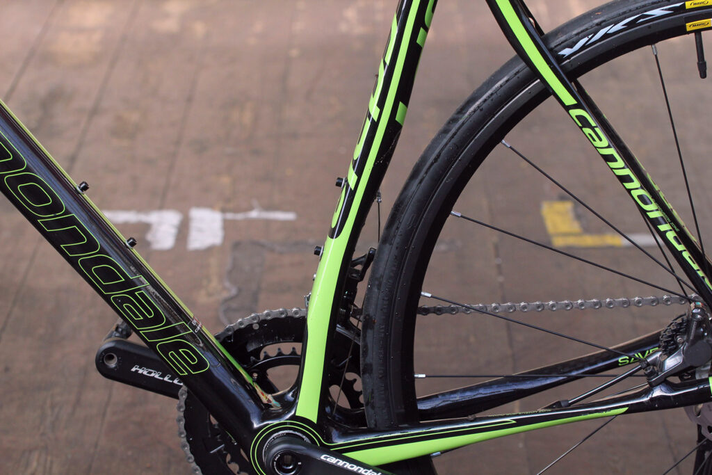 Cannondale Synapse Carbon Ultegra Disc &ndash; seat tube bend