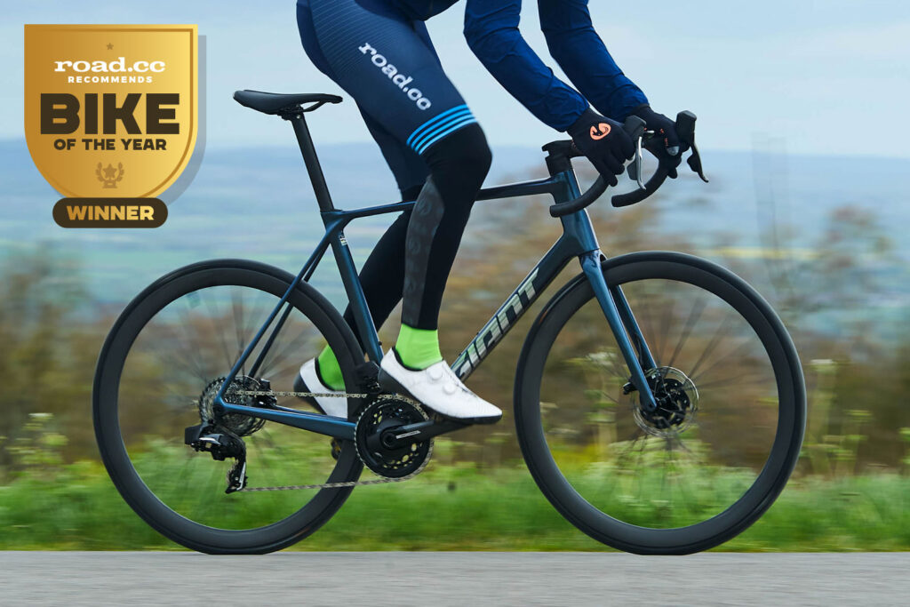roadcc recommends awards 2024-25 – Bike of the Year Winner – Giant TCR Advanced Pro 0 AXS